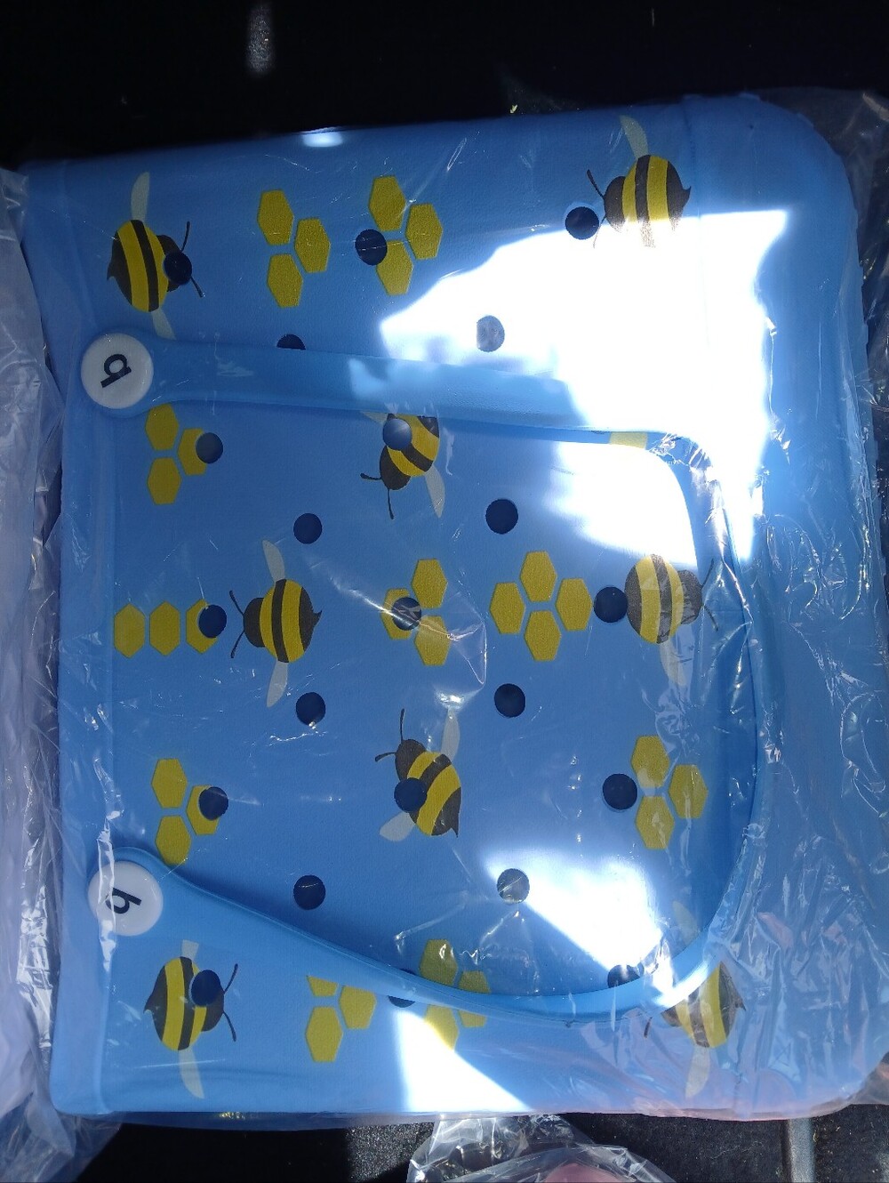Bee-Print Blue Bogg Like Bag. Size MED. $50 FIRM.